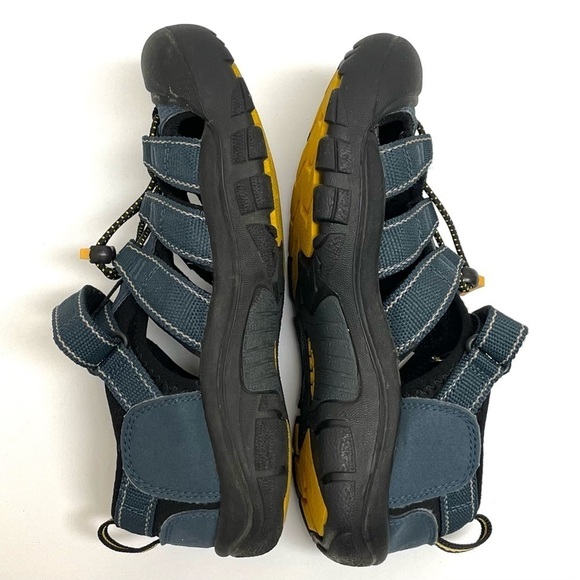 Keen Newport H2 closed toe sandals sz 3 kid’s - Picture 6 of 12